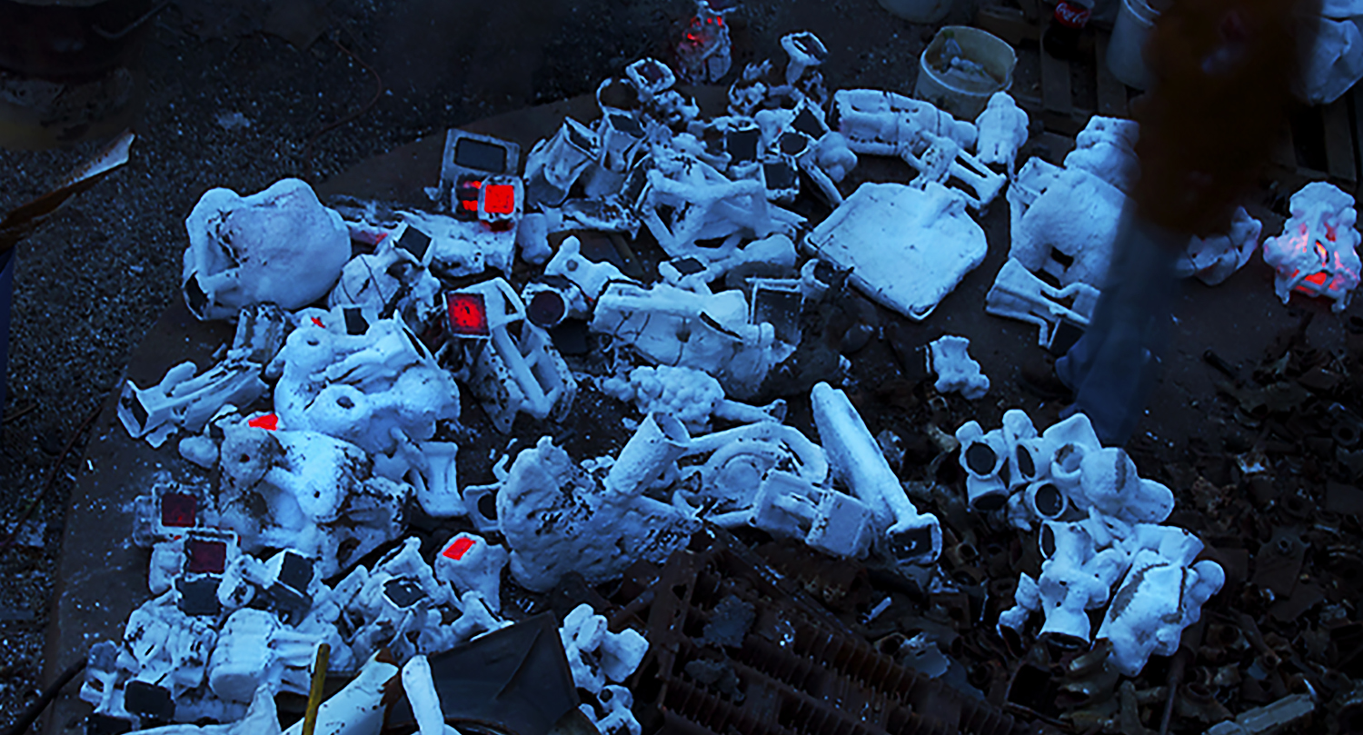 Sara_Lornitzo-burning-mold-bones copy.jpg